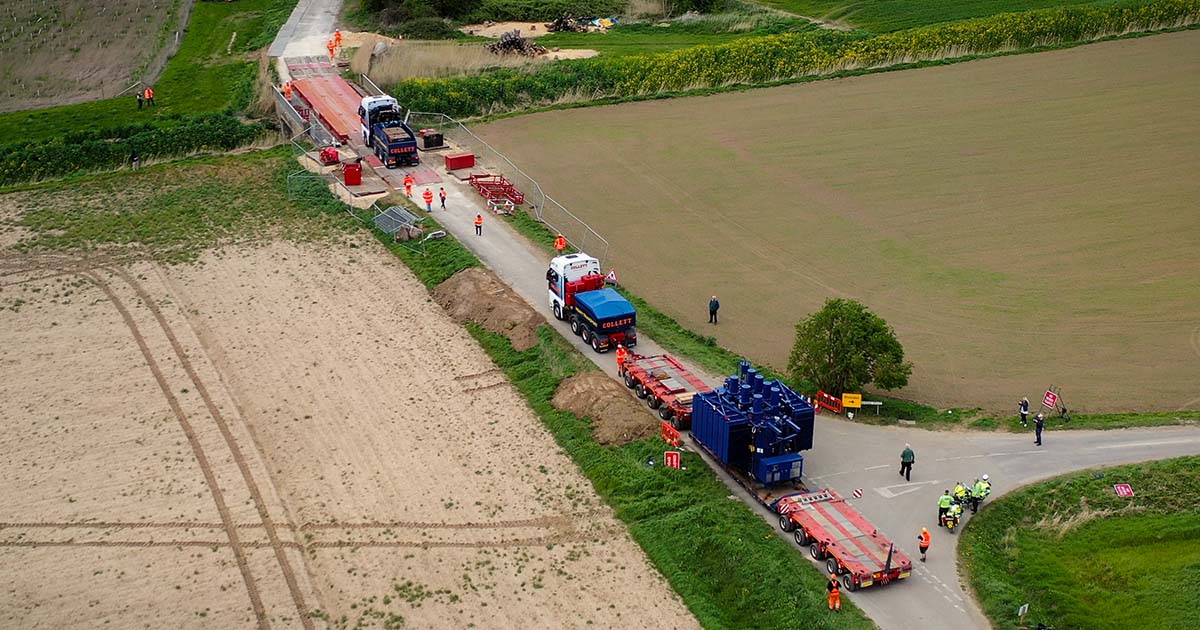 Hydraulic skidding operation during transformer installation at Bicker Fen
